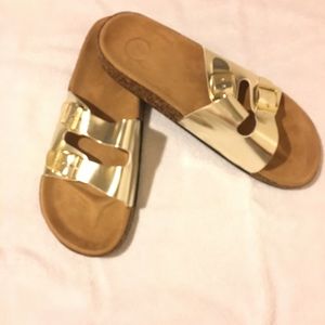 New Sandals  Color Gold Size 9/10